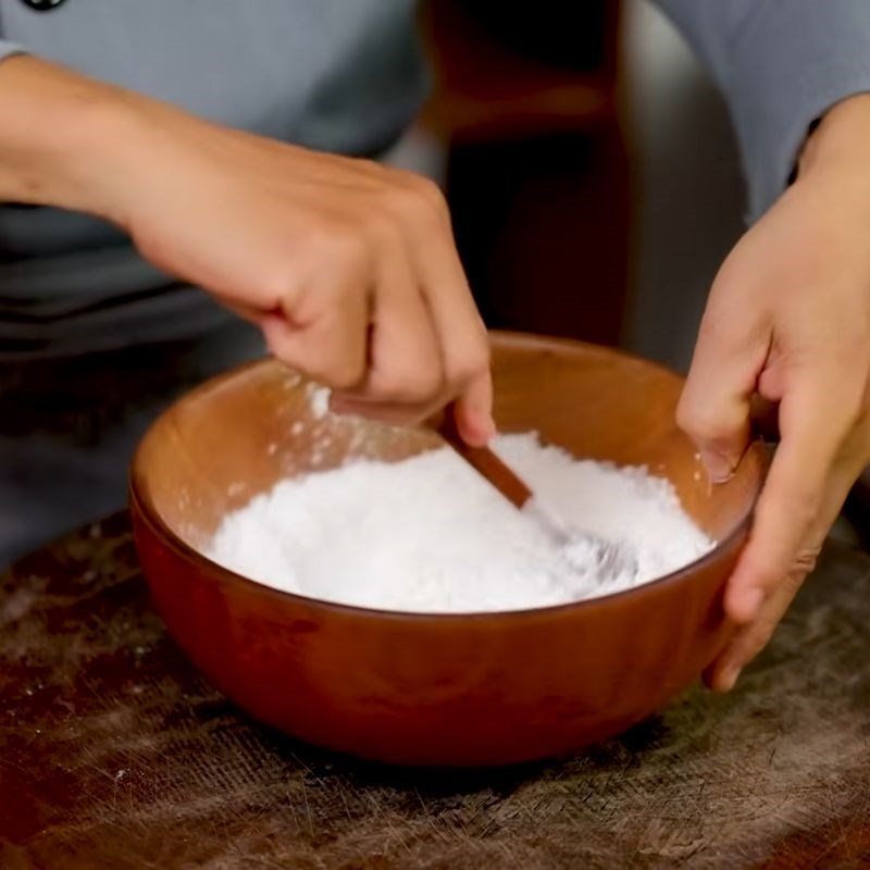 Bước 3 Chuẩn bị bột áo và hồ dán Chả giò Quảng Đông