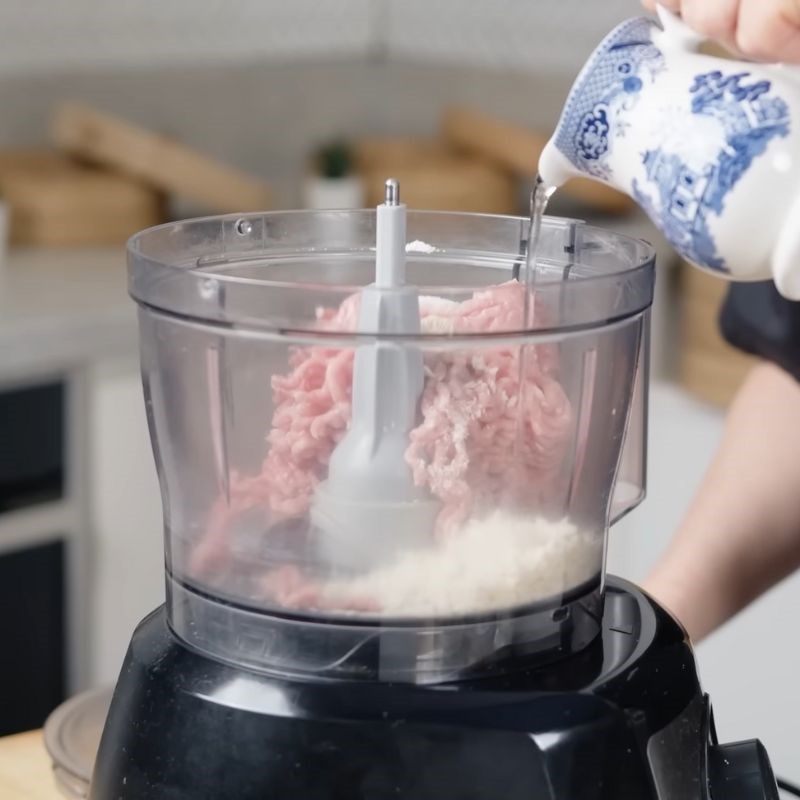 Bước 4 Chuẩn bị thịt viên Mì thuyền Thái Lan