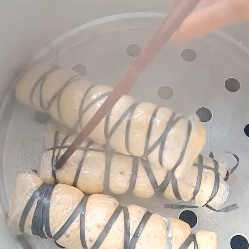 Bước 4 Hấp chả Chả đòn chay