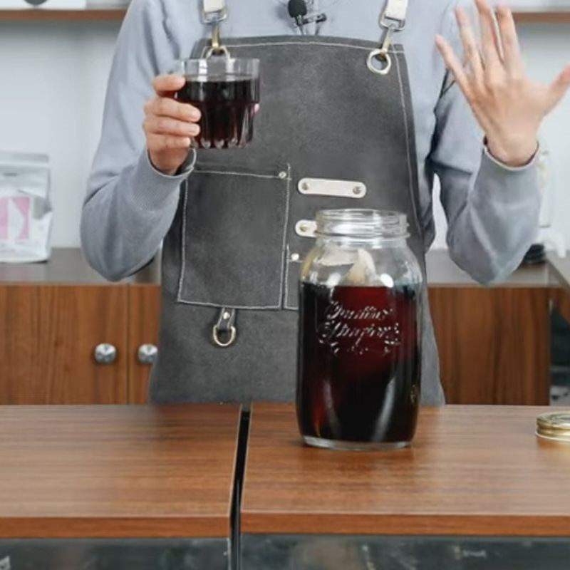 Bước 3 Hoàn thành Cold Brew nền Cold Brew cam