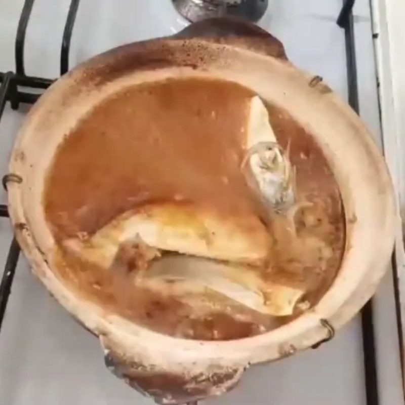 Bước 3 Kho cá Cá chim kho tộ