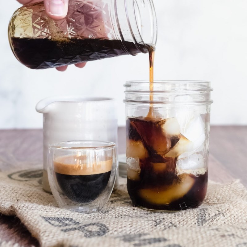 Bước 2 Làm cà phê latte đá Cà phê latte đá