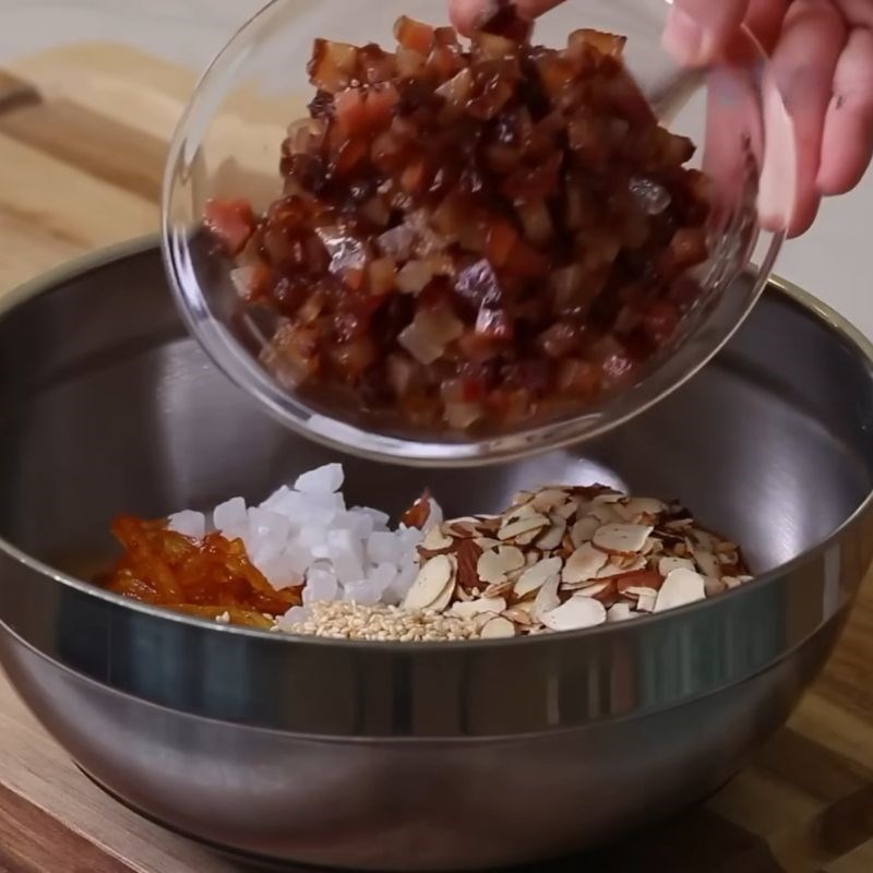 Bước 2 Làm nhân bánh Bánh pía thịt lạp