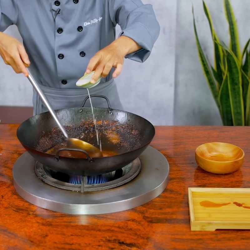 Bước 5 Làm nước sốt xá xíu Bánh mì xá xíu