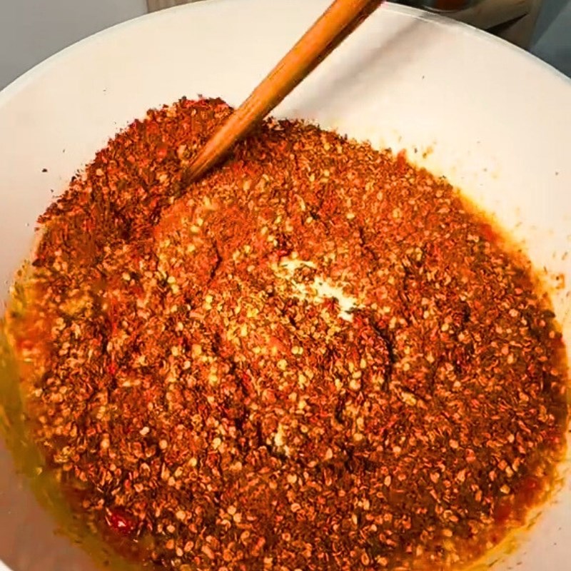 Bước 2 Làm ớt chưng dầu Ớt chưng dầu