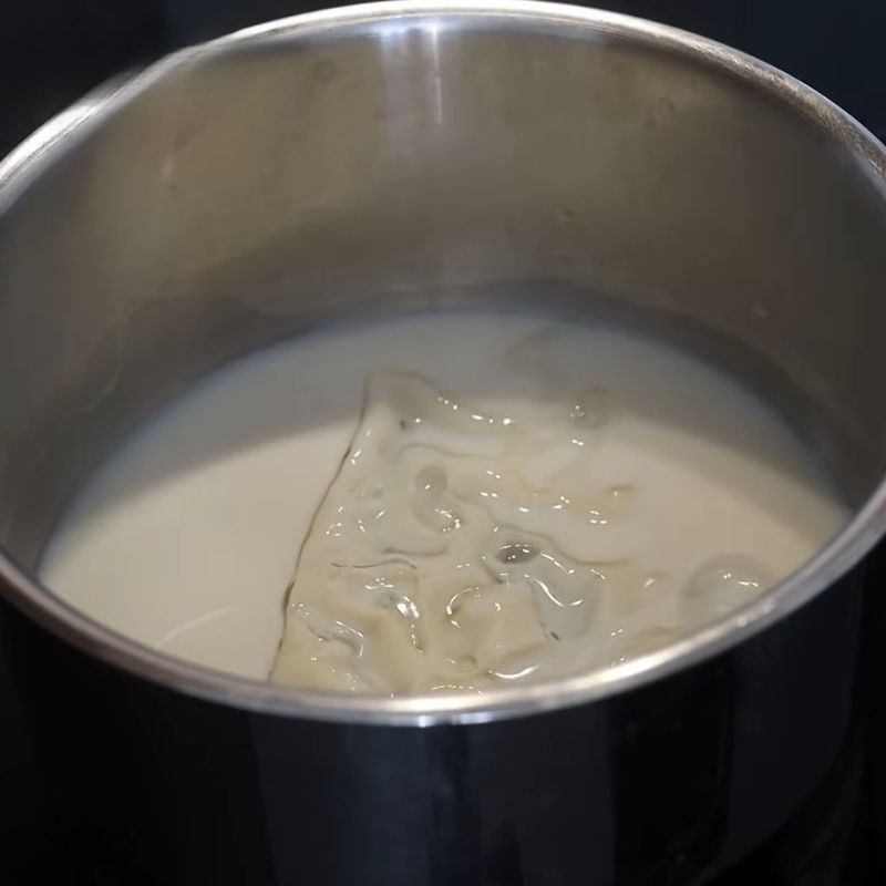 Bước 3 Nấu khúc bạch sữa Khúc bạch vải thiều