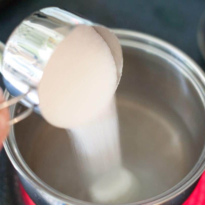 Bước 2 Nấu tan đường Nước đường