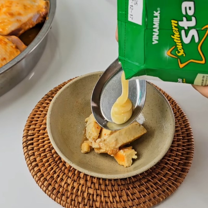 Bước 5 Pha nước chấm chao Vịt nướng chao bằng nồi chiên không dầu