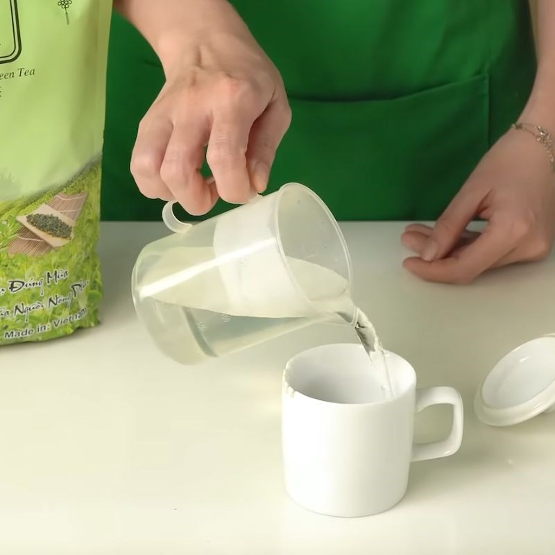 Bước 2 Pha trà hoa nhài Trà măng cụt chanh dây