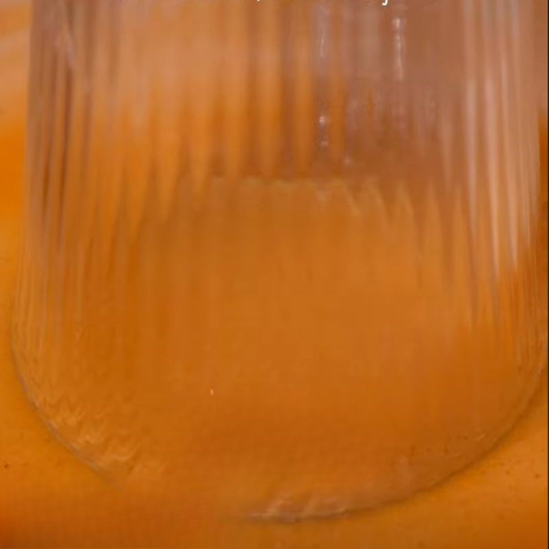 Bước 3 Rim miệng ly muối ớt Trà me muối ớt