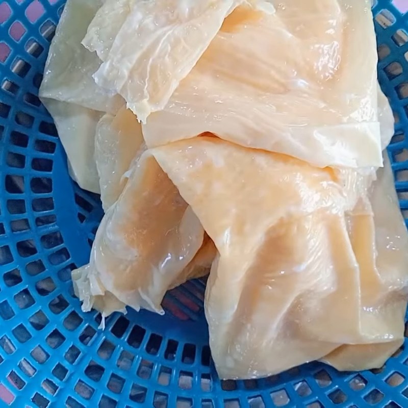 Bước 1 Sơ chế nguyên liệu Chả đòn chay