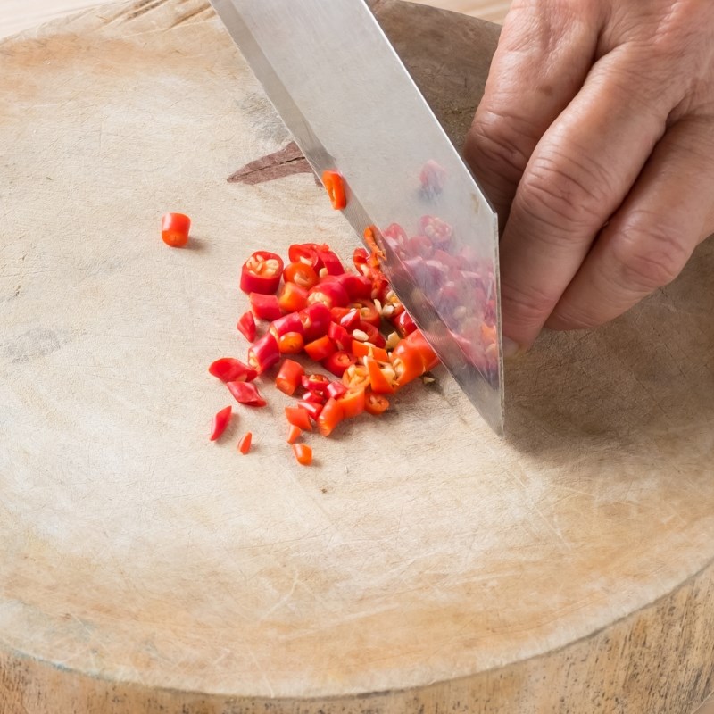 Bước 1 Sơ chế nguyên liệu Tôm rim tỏi