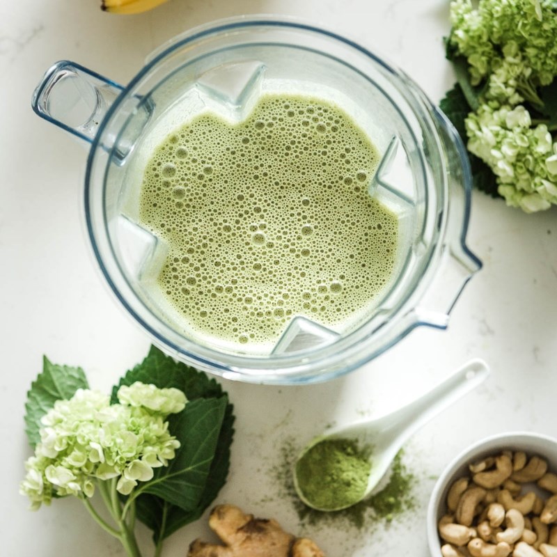 Bước 1 Sơ chế nguyên liệu và xay sinh tố Smoothie vani matcha
