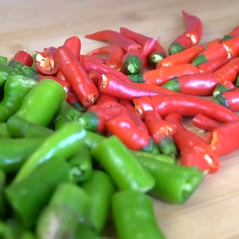 Bước 1 Sơ chế ớt Ớt chưng Hồ Nam