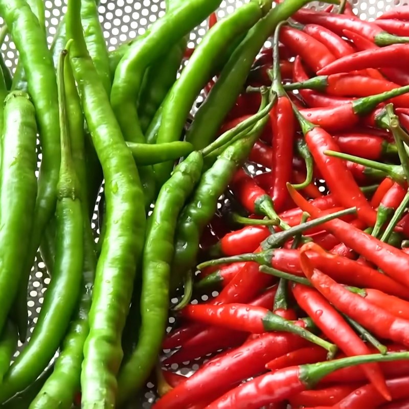 Bước 1 Sơ chế ớt Ớt chưng Hồ Nam