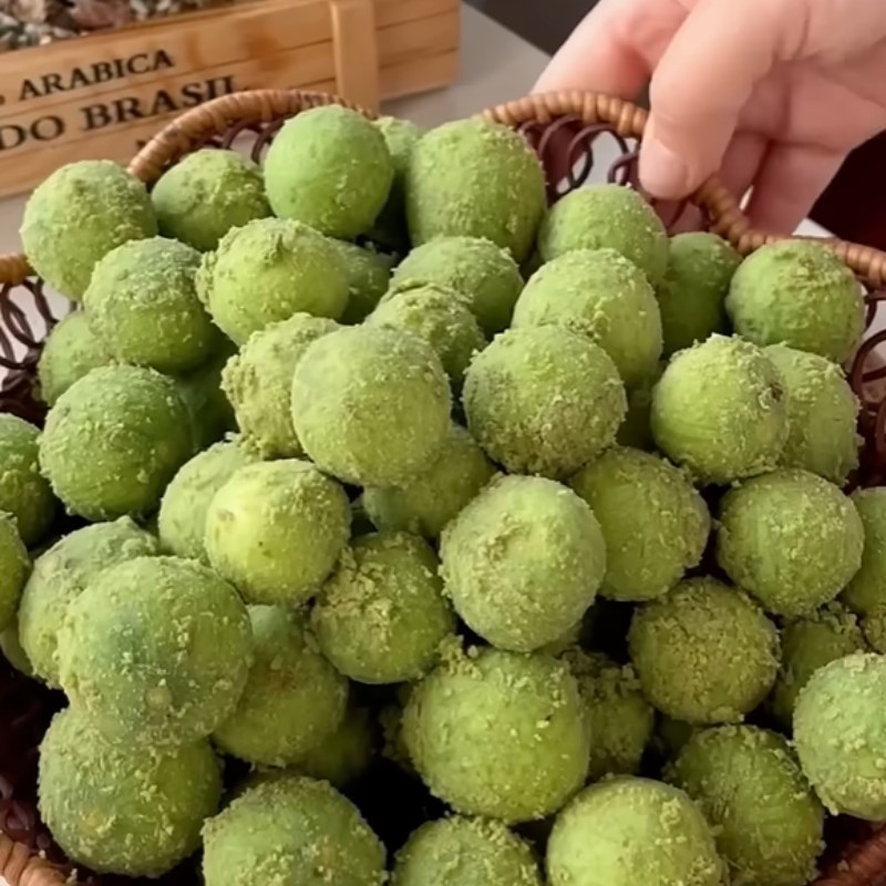 Bước 1 Sơ chế sấu Ô mai sấu giòn chua cay