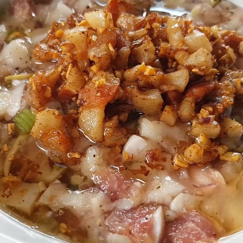 Bước 4 Thắng tóp mỡ và phi hành tỏi Mắm cá lóc chưng thịt ba rọi