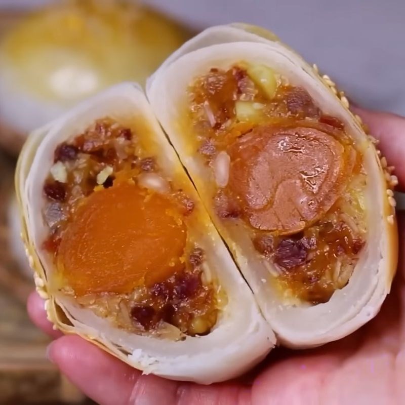 Bước 8 Thành phẩm Bánh pía thịt lạp
