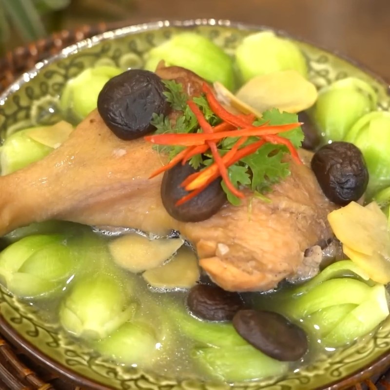 Bước 4 Thành phẩm Gà om nấm hương