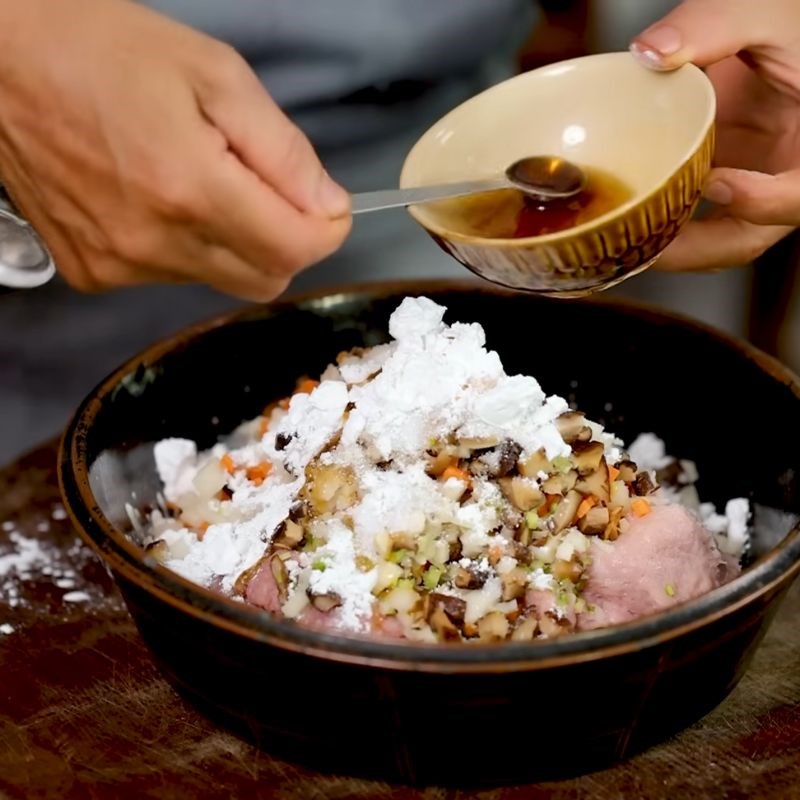 Bước 2 Trộn nhân chả giò Chả giò Quảng Đông