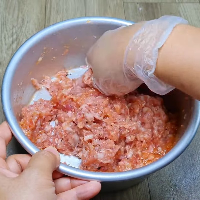 Bước 1 Ướp thịt băm Mắm cá lóc chưng thịt băm