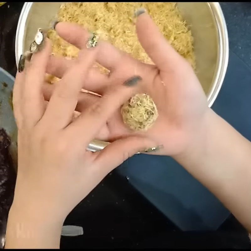 Bước 5 Vo viên và áo cam thảo Ô mai me