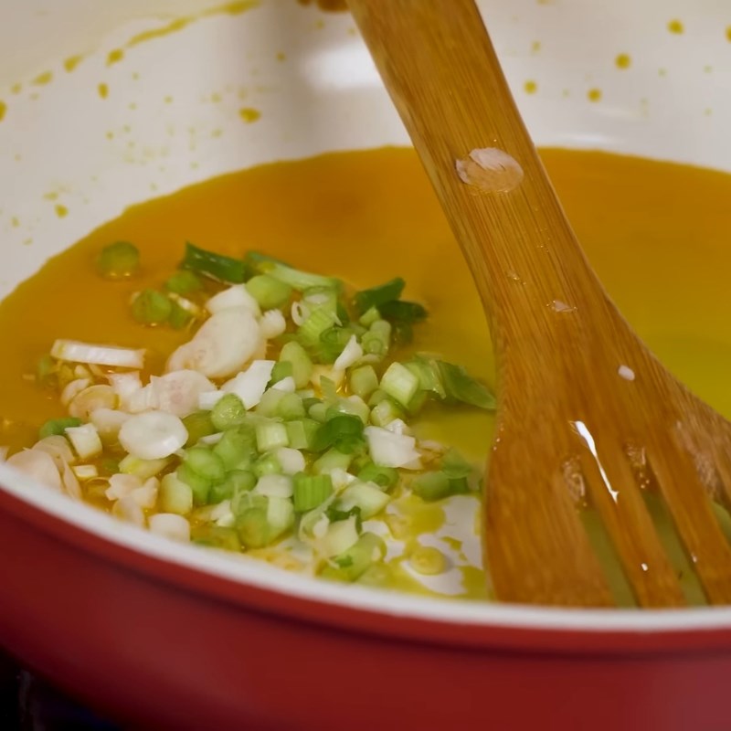 Bước 4 Xào hến và nấu nước hến Cơm hến