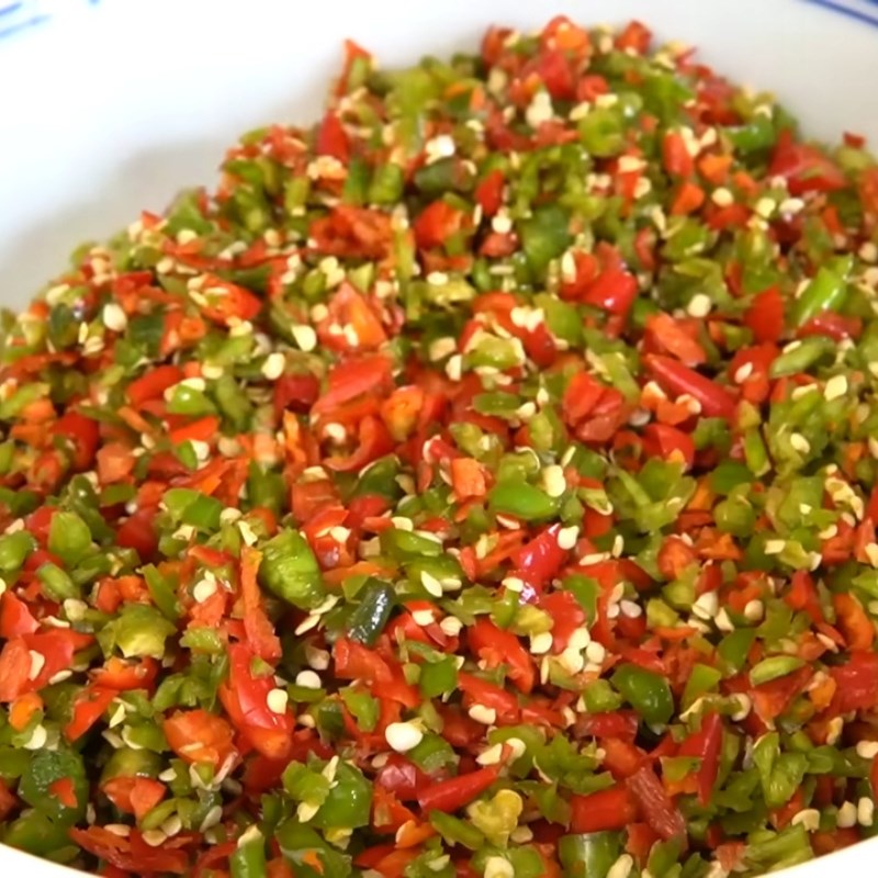 Bước 3 Xay nguyên liệu Ớt chưng Hồ Nam