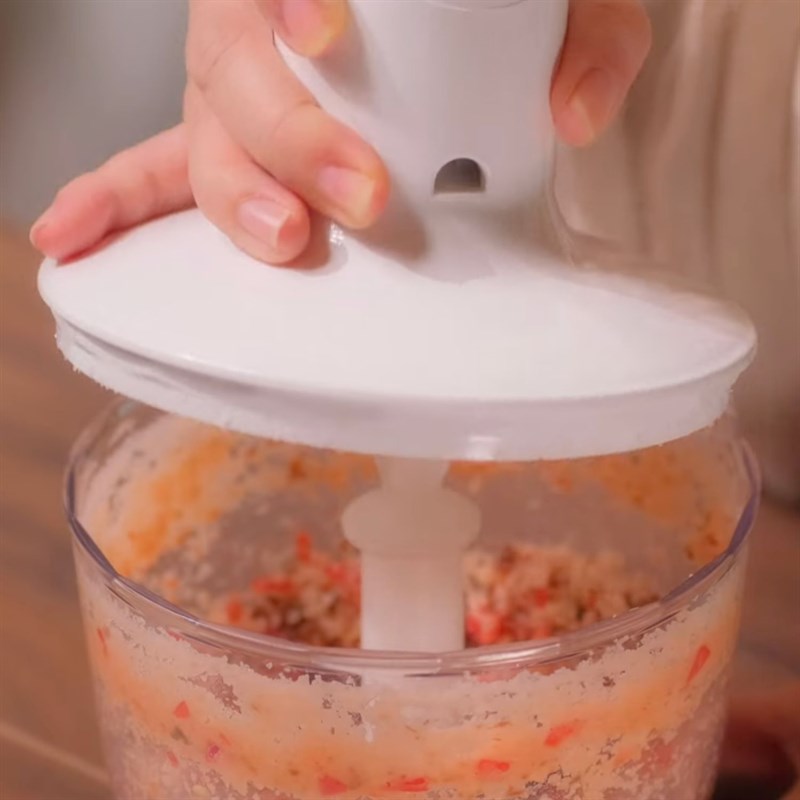 Bước 1 Xay nhuyễn hỗn hợp Muối ô mai