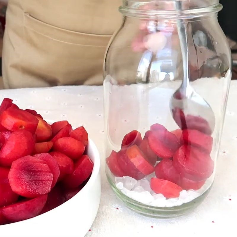 Bước 2 Cách ngâm mận với đường phèn Mận ngâm đường phèn