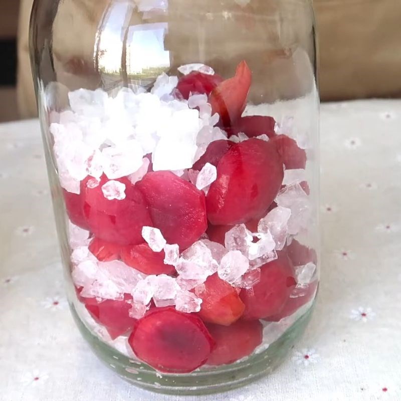 Bước 2 Cách ngâm mận với đường phèn Mận ngâm đường phèn