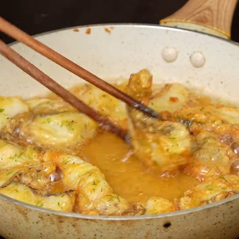 Bước 4 Chiên cá lần 2 Phi lê cá rô phi chiên giòn