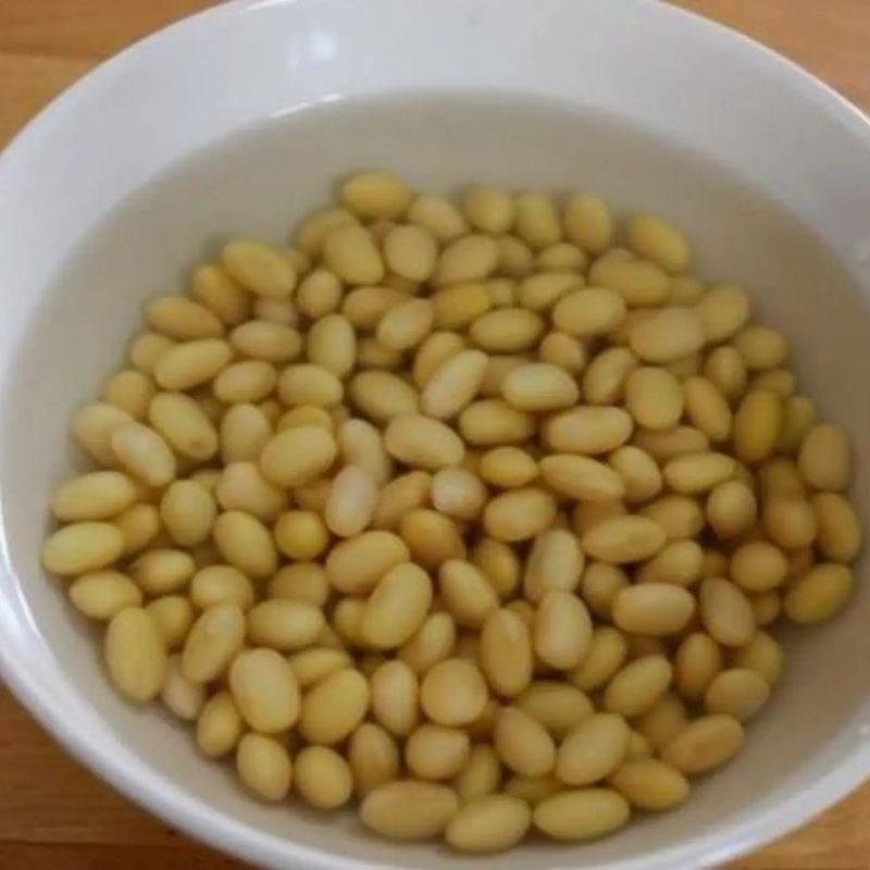 Bước 1 Chuẩn bị nguyên liệu và ngâm đậu nành Làm sữa đậu nành bằng máy làm sữa hạt