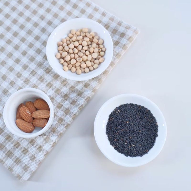 Bước 1 Chuẩn bị nguyên liệu và ngâm đậu nành Làm sữa đậu nành bằng máy làm sữa hạt