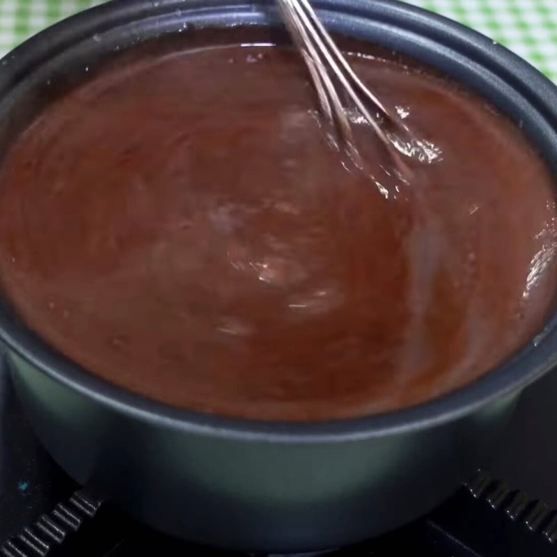 Bước 2 Đun hỗn hợp socola Thạch socola