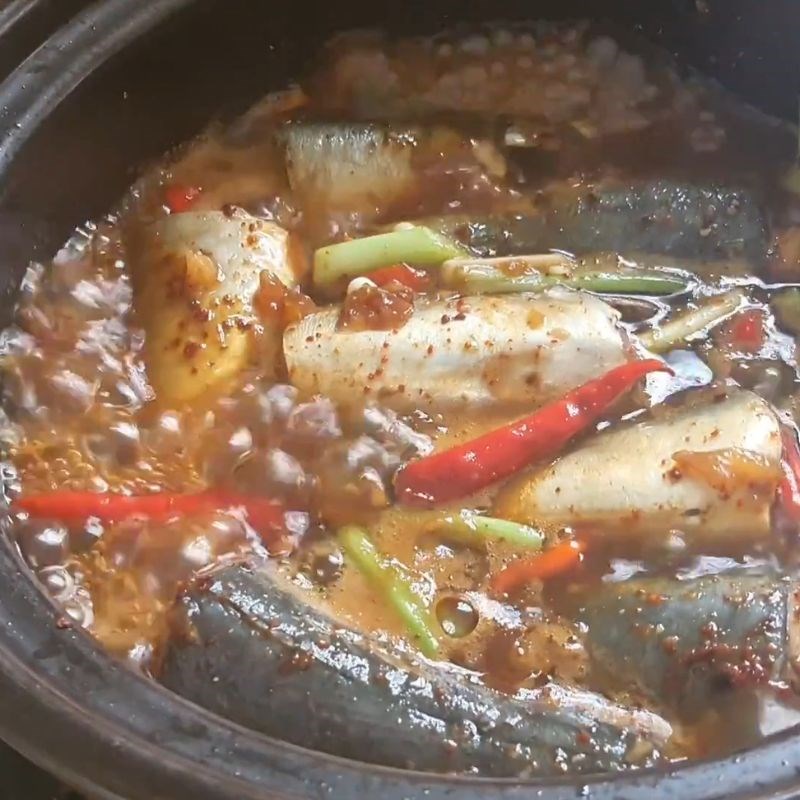 Bước 4 Hoàn thiện món cá nục kho mật mía Cá nục kho mật mía