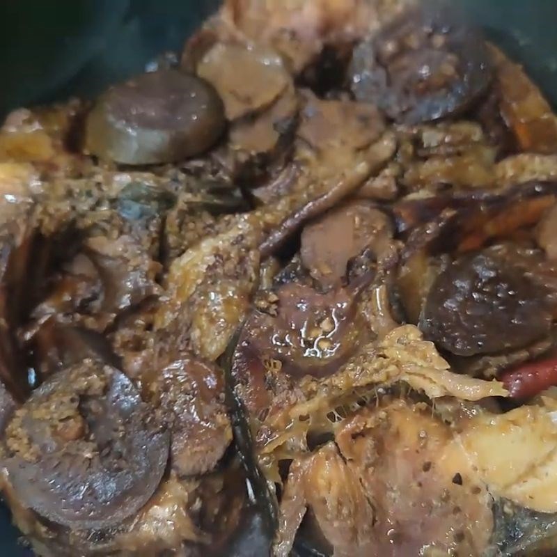 Bước 4 Kho cá với quả chay Quả chay kho cá