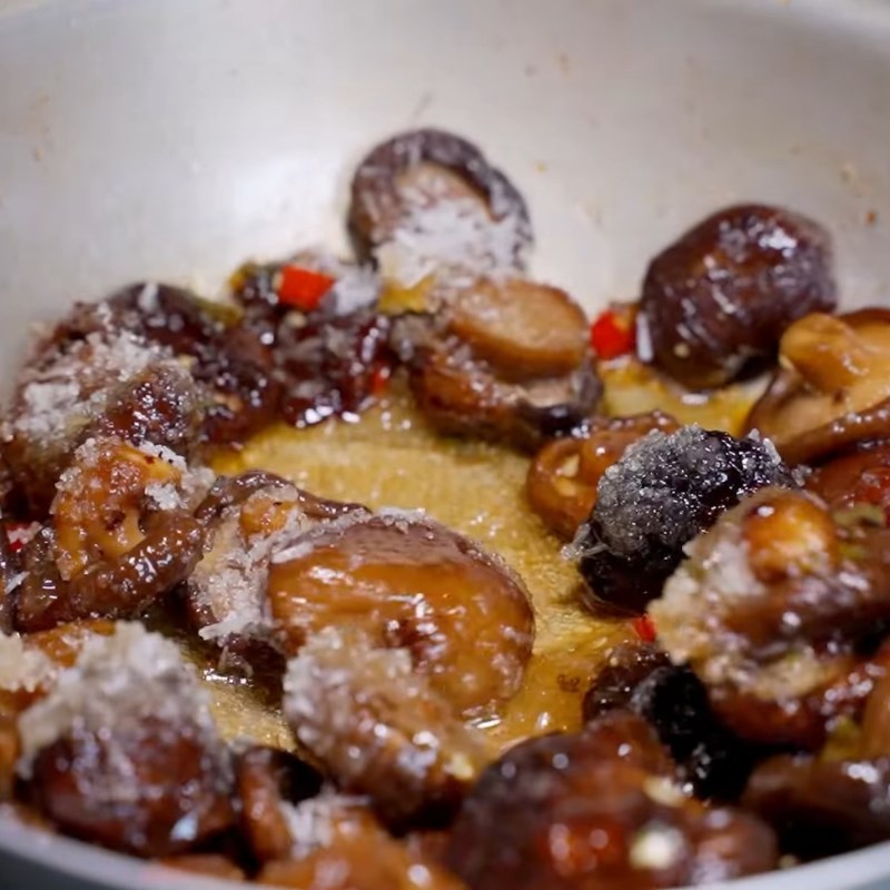 Bước 5 Kho nấm đông cô Nấm đông cô kho tiêu