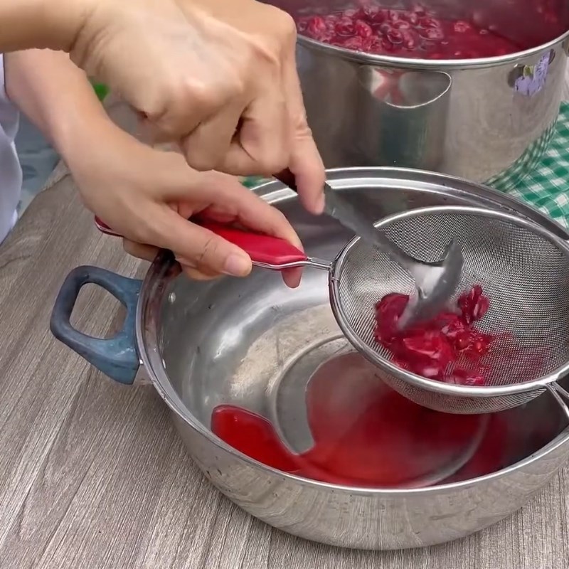 Bước 3 Lọc lấy nước siro Nước trái siro