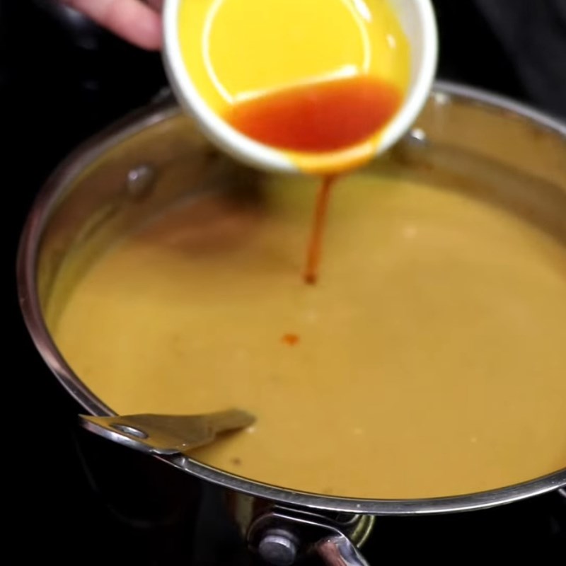 Bước 5 Nấu sốt sa tế nai đậm đà Hủ tiếu sa tế nai