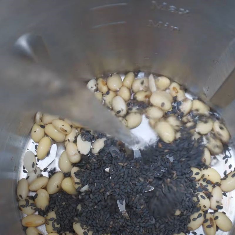 Bước 2 Nấu sữa đậu nành bằng máy làm sữa hạt Làm sữa đậu nành bằng máy làm sữa hạt