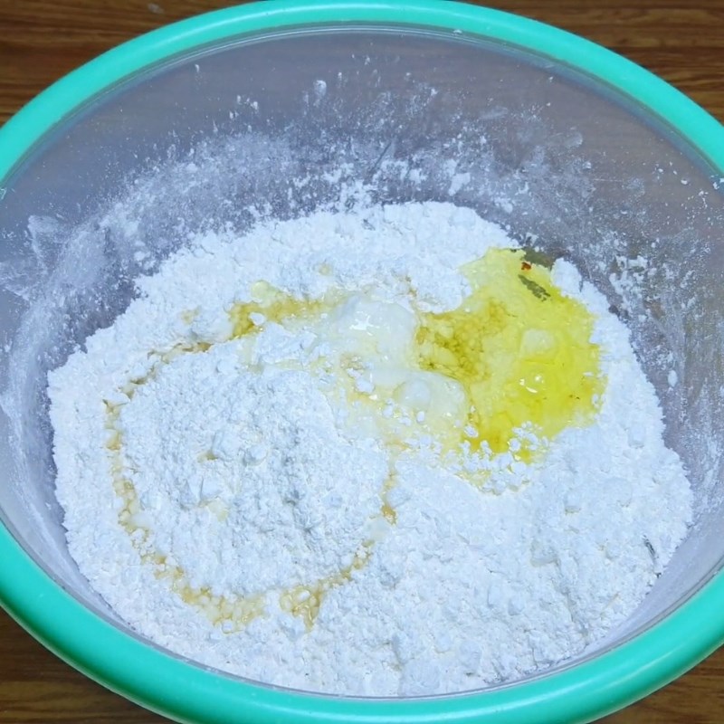 Bước 2 Pha bột bánh tráng rế Bánh tráng rế cuốn chả giò