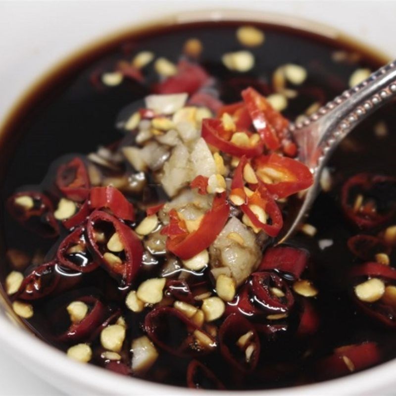 Bước 3 Pha nước sốt trộn salad bưởi thơm ngon Salad bưởi