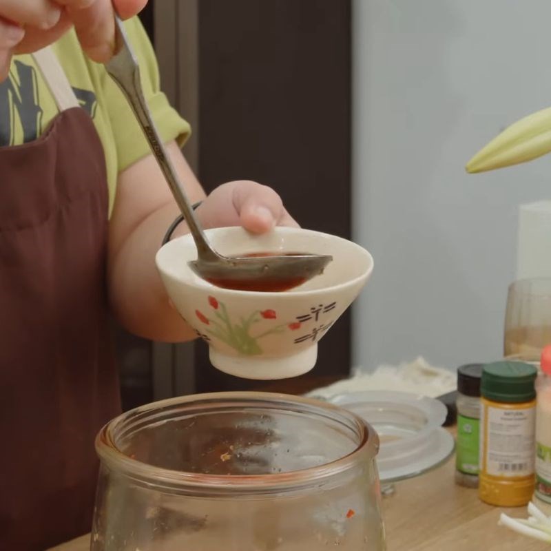 Bước 2 Sơ chế măng chua Cá nấu măng chua miền bắc