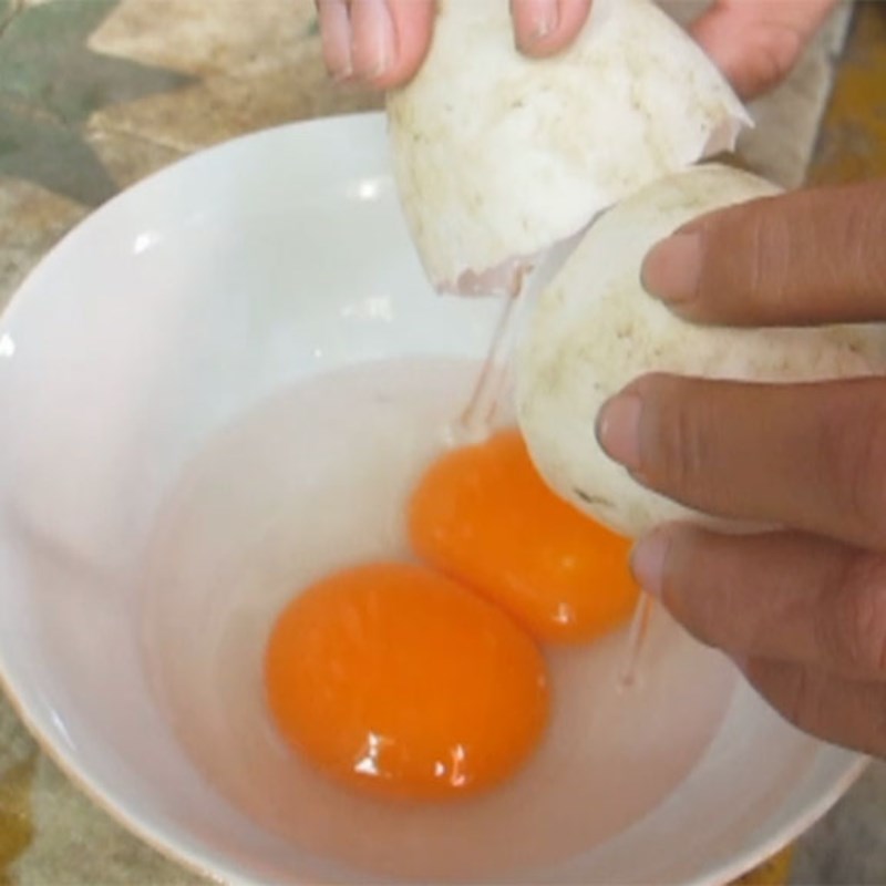Bước 1 Sơ chế nguyên liệu Mắm chưng miền Tây