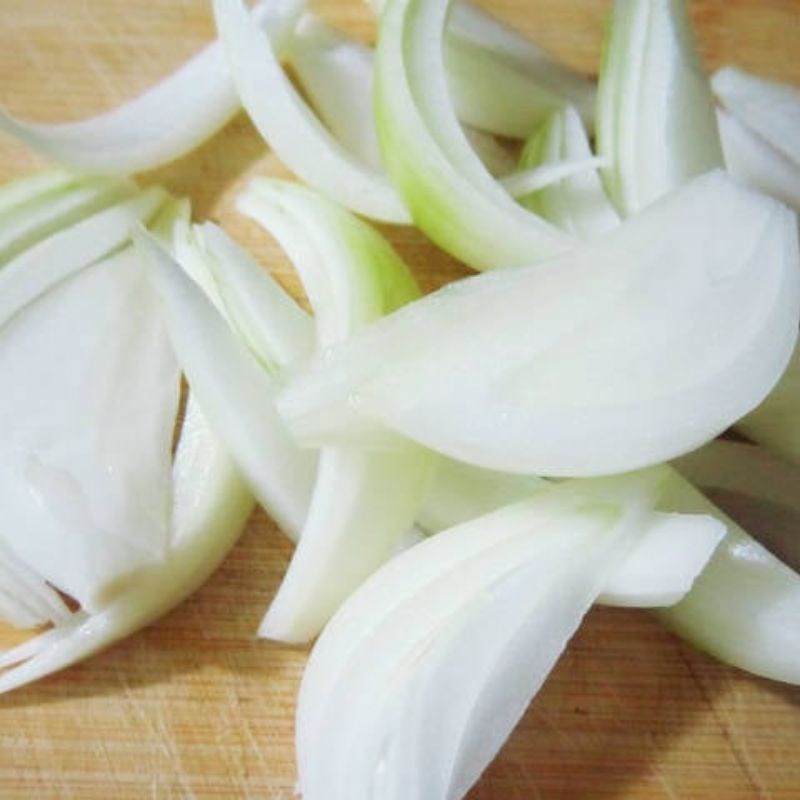 Bước 1 Sơ chế và chuẩn bị nguyên liệu Quả chay kho cá