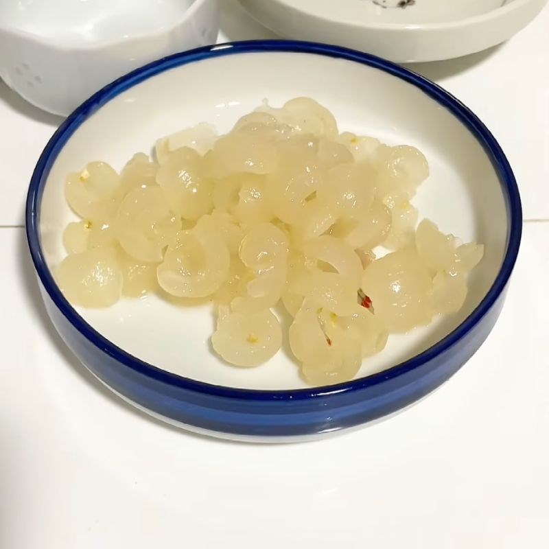 Bước 2 Tách vỏ và hạt nhãn (kỹ thuật quan trọng) Rượu nhãn