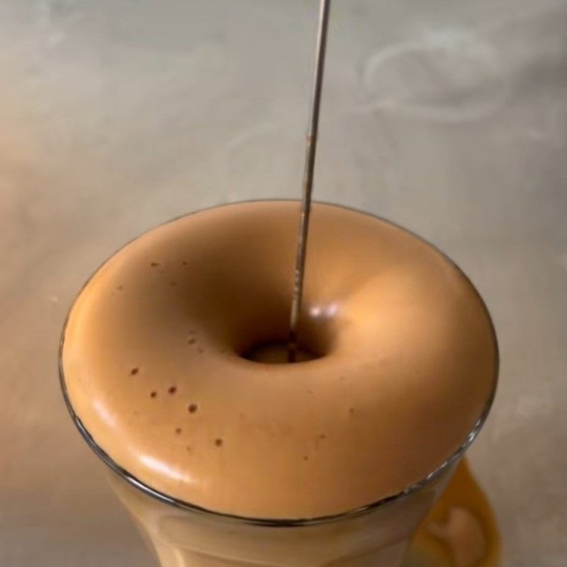 Bước 2 Tạo bọt cà phê Cà phê gừng