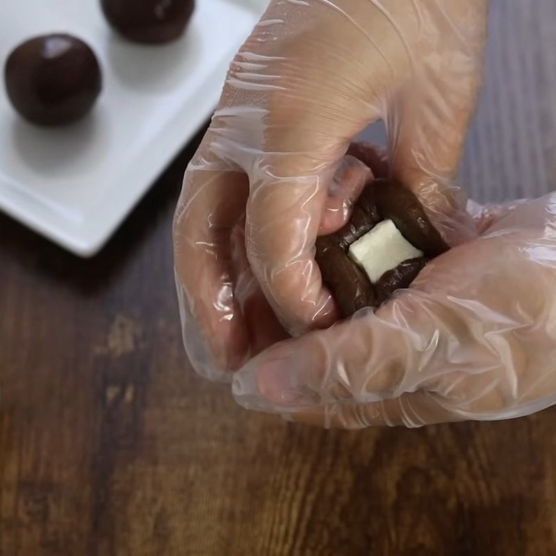 Bước 4 Tạo hình bánh Bánh trung thu tiramisu