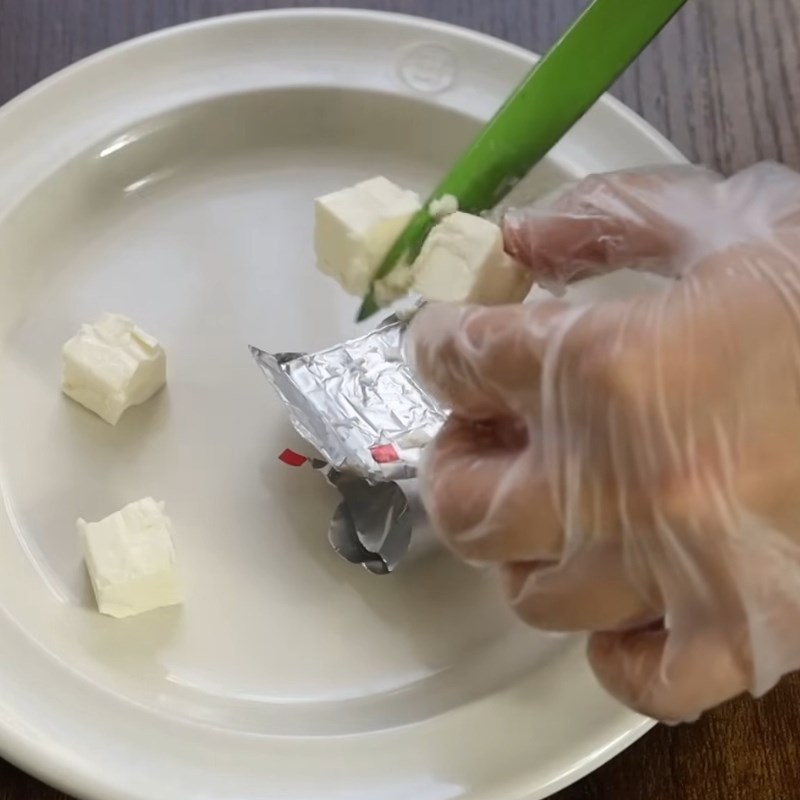 Bước 4 Tạo hình bánh Bánh trung thu tiramisu